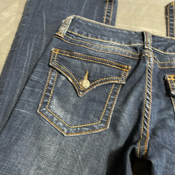 Seven7 Distressed Low Rise Bootcut Jeans! - Picture 7 of 9